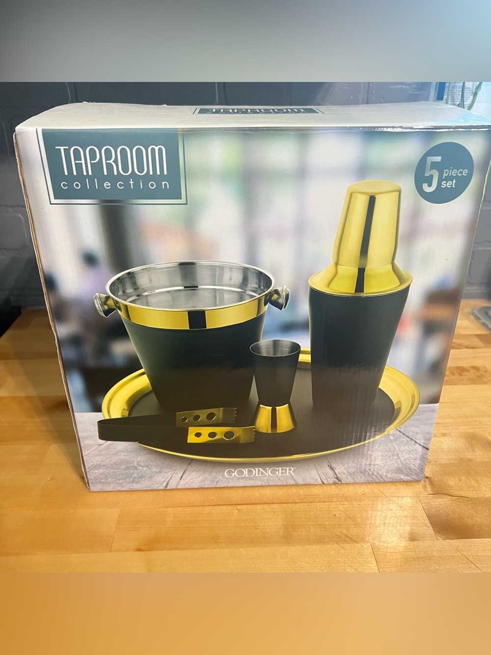 Godinger Taproom Collection 5 Piece Bar Set Bucket Jigger Tongs Shaker Tray